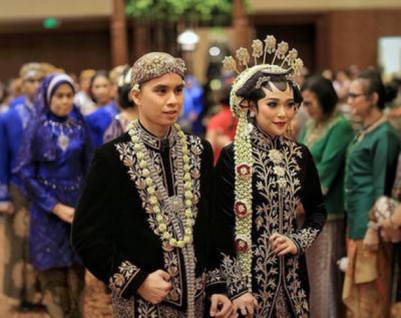 Ilustrasi Pernikahan Adat Jawa