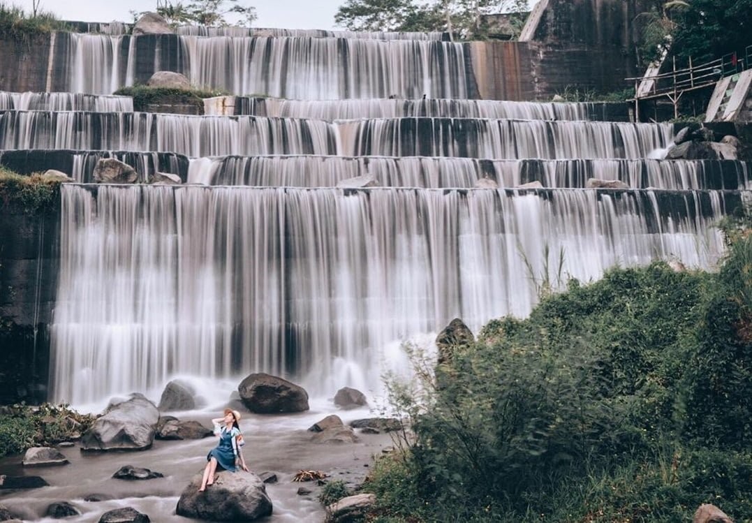 Air Terjun di Jogja Watu Purwo