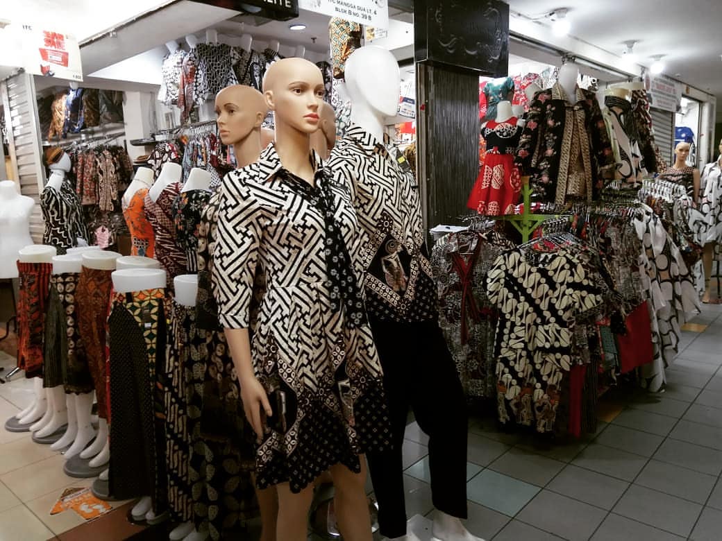 Nikmati Serunya Berbelanja Di  Toko  Batik  Di  Jakarta  Yang 