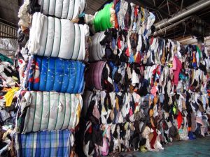 Kerajinan limbah tekstil