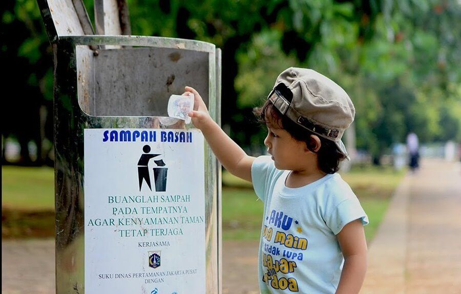 Buang Sampah Pada Tempatnya Wujud Pancasila yang Mulai Dilupakan ...