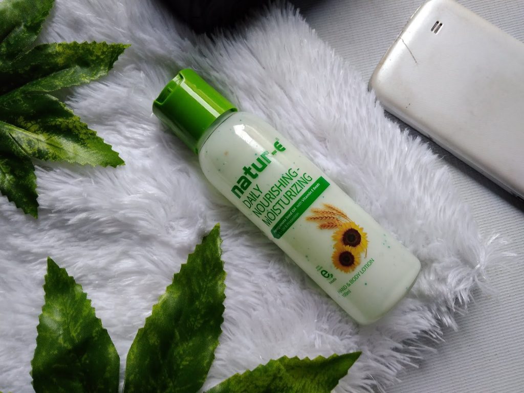 Ini Body lotion untuk Kulit Kering yang Mampu Atasi Kulit Bersisik