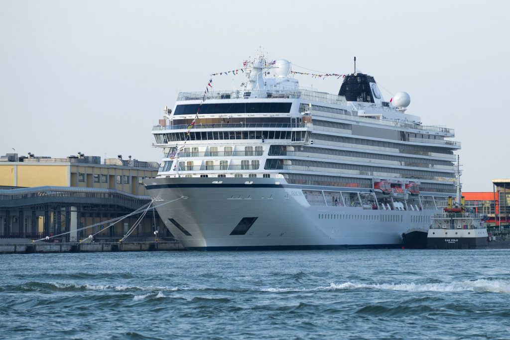 Berita Terkini: Nasib Kapal Viking Sun yang Bawa 2 Suspect ...