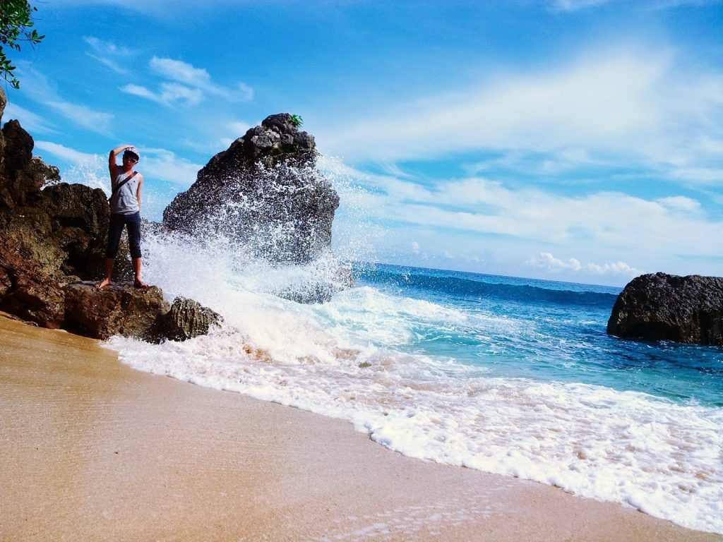 Pantai di Jayapura