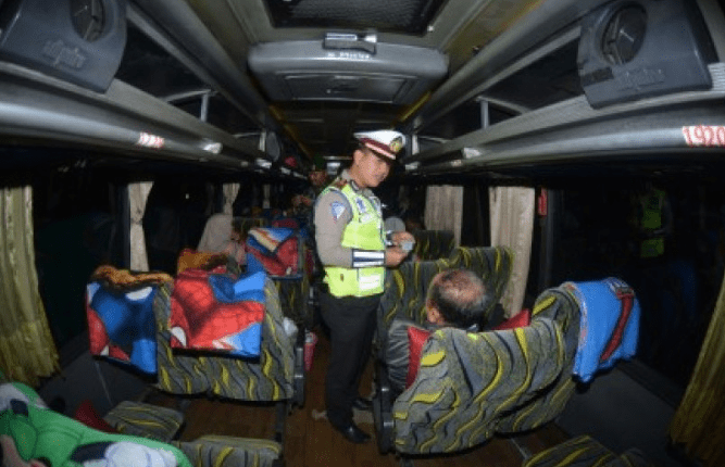 Keterangan Polisi Soal 6 Pemudik Nakal yang Sembunyi di ...