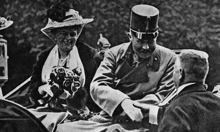 28 Juni 1914, Putra Mahkota Austria-Honggaria Franz Ferdinand Tewas Ditembak Nasionalis Serbia